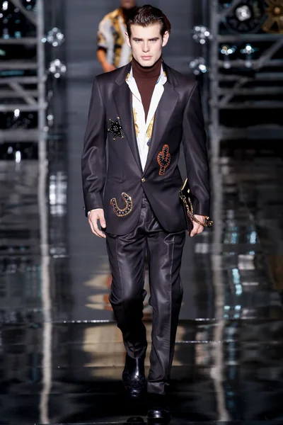 Look 2